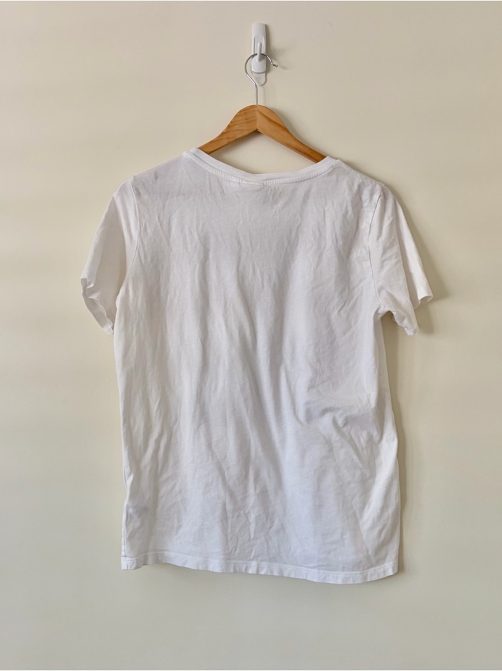 H&M White Titanic Graphic Crewneck Tee - Picture 4 of 4